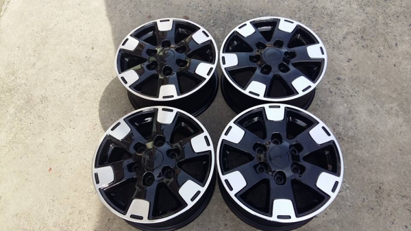 ล้อแม็กเดิม ford ranger เตี้ย 16" สนใจติดต่อเล็กคลองสามครับ 081-3747940 ล้อแม็กเดิม ford ranger เตี้ย 16" สนใจติดต่อเล็กคลองสามครับ 081-3747940