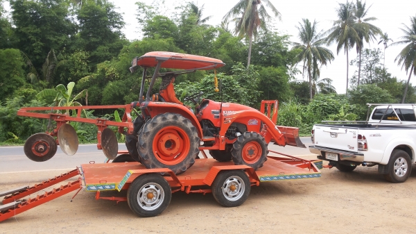 เทนเลอร์พร้อมใช้ต่อใหม่ยางสวยกะทะใหม่ดุมใหญ่ส่งฟรี_ราคาต่อรองได้ครับ