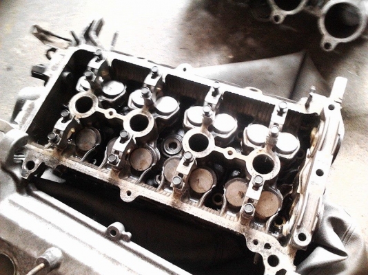 ฝาสูบ  toyota  1 NZ    yaris  vios