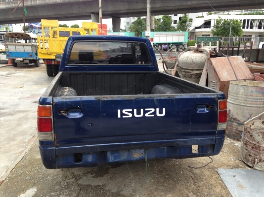 ขายถูกรถกระบะIsuzu มีเล่มทะเบียนวางเครื่อง2jz สนใจสอบถามใด้
