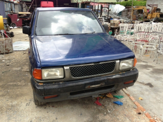 ขายถูกรถกระบะIsuzu มีเล่มทะเบียนวางเครื่อง2jz สนใจสอบถามใด้