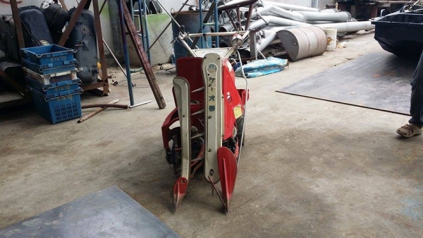 รถเกี่ยวข้าวเดินตามแบบมัดข้าวในตัว YANMAR   รุ่น BS300B เก่าญี่ปุ่น สภาพสวย เครื่องพร้อมใช้งาน ไม่เคยใช้งานในไทย