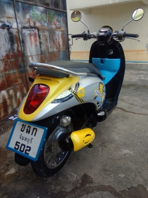Honda Scoopy-i สีเหลือง-เทา พร้อมเล่ม หัวฉีดประหยัดน้ำมัน สวยๆราคาถูกครับ