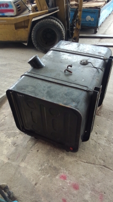 ดีเคเซียงกง ถังน้ำมัน300ลิตร เก่าเเท้ญี่ปุ่นพร้มฝากุญเเจ