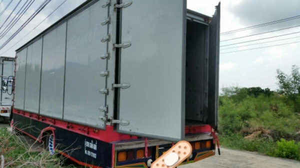 หกล้อใหญ่ อีซูซุ TFR240แรง ห้างแท้ ปี55 บรรทุกตู้แห้ง สภาพสวยเดิมทั้งคัน เอกสารทะเบียนพร้อมโอน