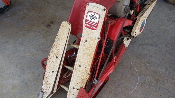 รถเกี่ยวข้าวเดินตามแบบมัดข้าวในตัว YANMAR  รุ่น YB100B เก่าญี่ปุ่น สภาพสวย เครื่องพร้อมใช้งาน ไม่เคยใช้งานในไทย