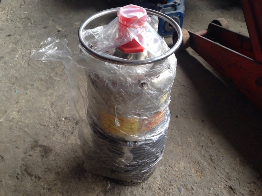 ขายไดโว่สูบน้ำ Tai-Yih made in Taiwan ขนาด 2HP. 380V ของใหม่ไม่เคยใช้งาน มี 4 ตัวครับ