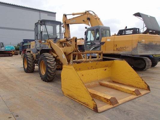 ขายรถตัก TCM E840