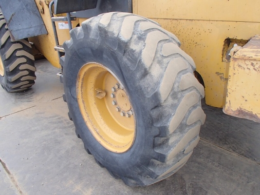 ขายรถตัก TCM E840