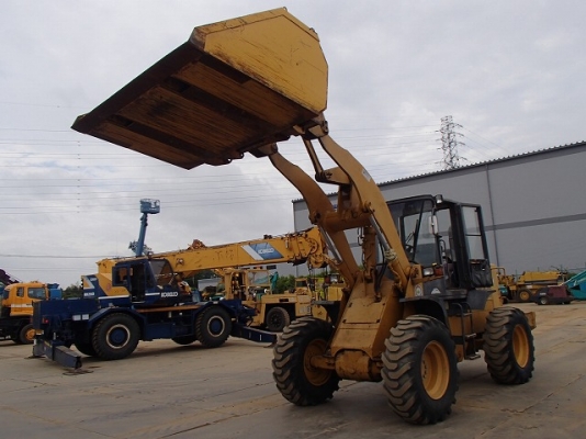 ขายรถตัก TCM E840