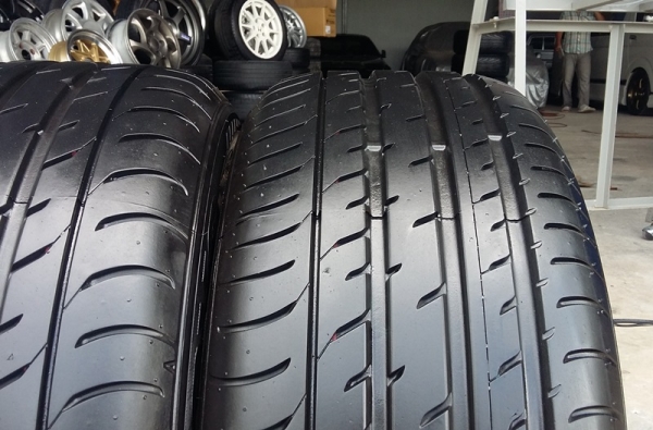 ยาง,225-50-17 TOYO"T1 Sport ปี14สภาพเต็มๆ ชุดละ 9,500 ยาง,225-50-17 TOYO"T1 Sport ปี14สภาพเต็มๆ ชุดละ 9,500