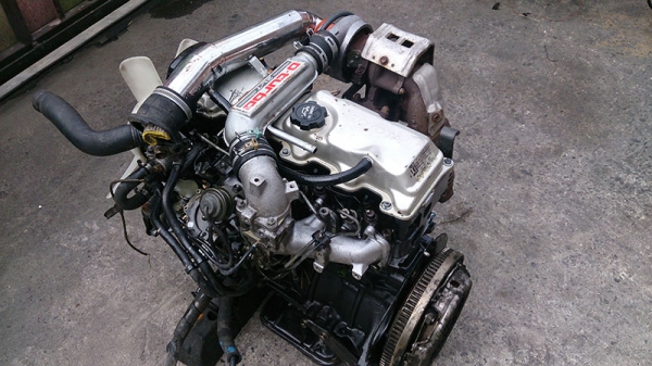 ขายเครื่องยนต์ TOYOTA 2L T Turbo