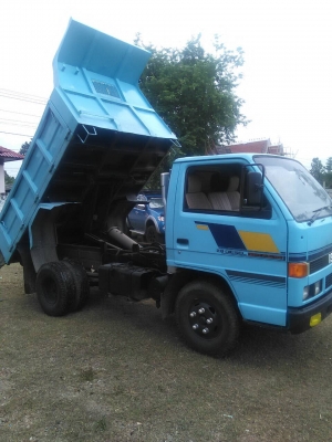ISUZU NKR 88 แรงม้า ปี 34 เกรีย์สั้น (ยกหัวได้) ISUZU NKR 88 แรงม้า ปี 34 เกรีย์สั้น (ยกหัวได้)