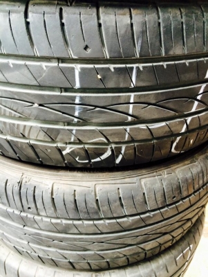 ยางขอบ 15" 195/50R15 Flaken ปี 2014 ยางสภาพสวยๆ 4เส้น ไม่  แตกไม่บวม รับประกันคืนเงินเต็มจำนวน สนใจ โทร 062-121-9299 / 088-022-3848 ID Line : thidasasa https://www.facebook.com/thanintonyangyon ***ดูยางแถวดอนเมือง ซ.วิภาวดีรังสิต 35 หมู่บ้านธนินทร***