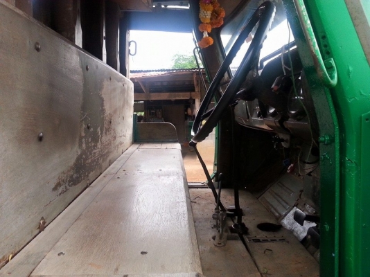 ขายเทรลเลอร์2เพลาใหญ่ เครื่อง168แรง EH700 เครื่องดี แคชซีสวย พ.เพาเวอร์ สภาพพร้อมใช้งาน เอกสารพร้อมโอน สนใจโทร 090-8588220คุณนะ 093-3258446คุณบิว ID:narong498 หรือเข้าดูสินค้าอื่นๆได้ที่ www.truck.in.th/498 หรือเพจFacebook ณรงค์ ซื้อขายรถมือสอง (เว็บไซต์ส