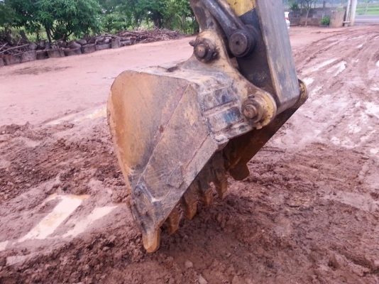 ขายแบคโค KOMATSU PC120-5 ตัวเดินใหญ่ เครื่องเดิมปั้มเดิม ไฟฟ้าเต็ม เอวแน่น แอร์เย็น เล่มทะเบียนพร้อมโอน สนใจโทร 090-8588220คุณนะ 093-3258446คุณบิว ID:narong498 หรือเข้าดูสินค้าอื่นๆได้ที่ www.truck.in.th/498 หรือเพจFacebook ณรงค์ ซื้อขายรถมือสอง (เว็บไซต์