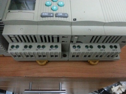 Mini PLC "Omron ZEN" แถม Power supply 24 Vdc Mini PLC "Omron ZEN" แถม Power supply 24 Vdc