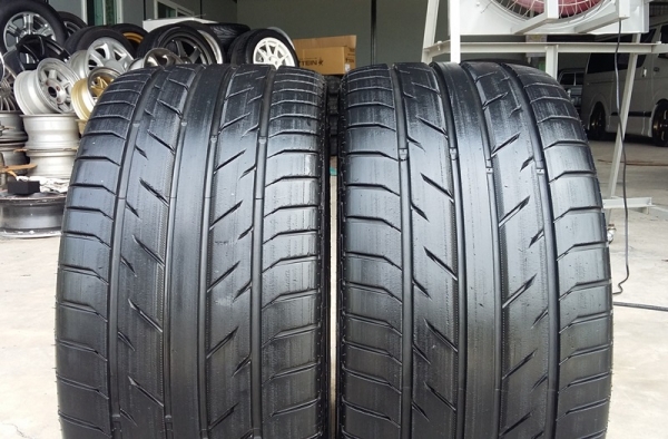 ยาง,265-35-18 Achilles Sport.2 ปลายปี12หนึ่งคู่ 3,800