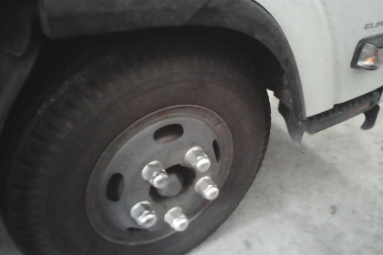 หกล้อ อีซูซุ NMR130 ปี54 วิ่ง 80,000กม สภาพดีสวยบางสีเดิม ยาว4.30ม ทะเบียนพร้อมโอน ราคา 685,000บ ครับ