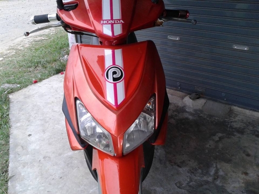 ฮอนด้า คลิก     เครื่องดีพร้อมใช้ ภาษีไม่ขาด   9800 บาท