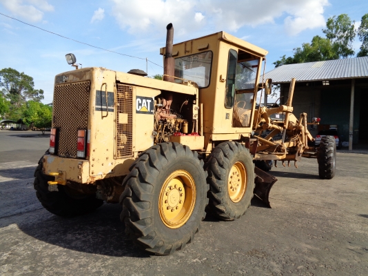 ขายรถเกรด CATERPILLAR 140G S/N 72V09XXX  สภาพดี เอกสารครบ