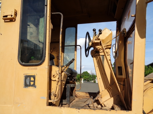 ขายรถเกรด CATERPILLAR 140G S/N 72V09XXX  สภาพดี เอกสารครบ