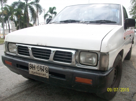 NISSAN BIGM  เครื่องฝาแดง สีสันสวยงาม พร้อมวิ่งใช้งาน