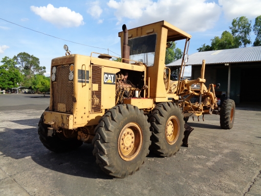 ขายรถเกรด CATERPILLAR 140G S/N 72V13XXX  สภาพดี เอกสารครบ