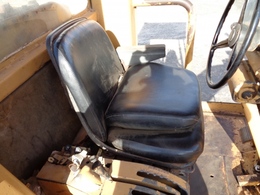 ขายรถเกรด CATERPILLAR 140G S/N 72V13XXX  สภาพดี เอกสารครบ