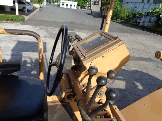 ขายรถเกรด CATERPILLAR 140G S/N 72V13XXX  สภาพดี เอกสารครบ