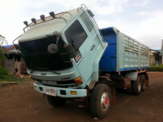 ขายดั้ม2เพลา ร็อกกี้195แรง พ.เพาเวอร์ เบรกทิฟฟี่ ภายในสวย แอร์เย็น สภาพพร้อมใช้งาน เอกสารพร้อมโอน สนใจโทร 090-8588220คุณนะ 093-3258446คุณบิว ID:narong498 หรือเข้าดูสินค้าอื่นๆได้ที่ www.truck.in.th/498 หรือเพจFacebook ณรงค์ ซื้อขายรถมือสอง (เว็บไซต์ส่วนตั