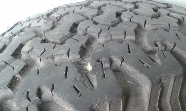 ขายยาง BF ALL 285-75-R16 ปี2010