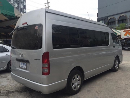 TOYOTA COMMUTER 2.5 ปี 12 เกียMTโทร0877758887 นาง