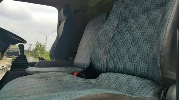 Hino maga ติดเครน 5 ตัน สวยมากคะ