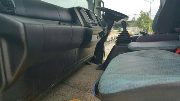 Hino maga ติดเครน 5 ตัน สวยมากคะ