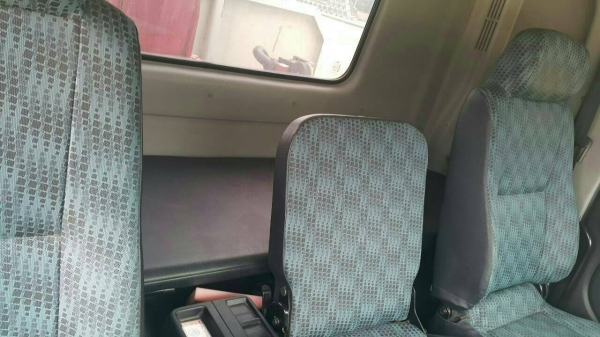 Hino maga ติดเครน 5 ตัน สวยมากคะ