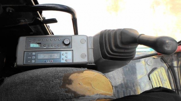 VIO70-2 # 25522B 4471ชั่วโมง รถปี2003 ใบมีด เก่าญี่ปุ่น