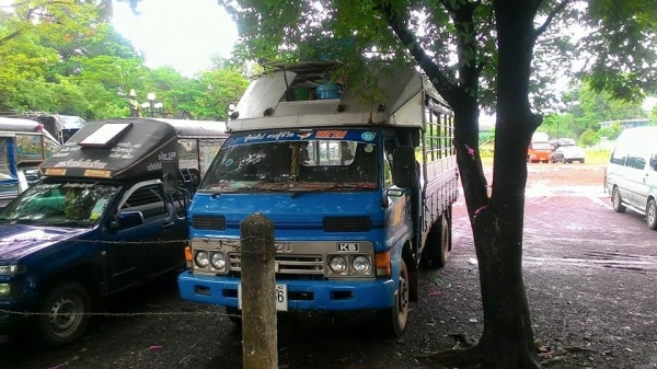 ขายด่วน หกล้อ ks รับส่งนักเรียน