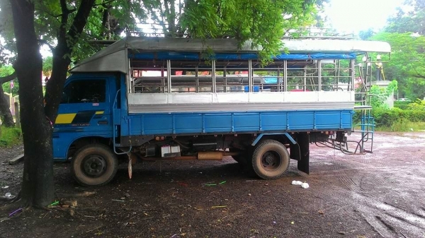 ขายด่วน หกล้อ ks รับส่งนักเรียน