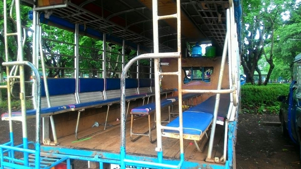 ขายด่วน หกล้อ ks รับส่งนักเรียน