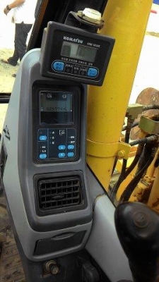 SK200-6ES # YN10-39881 8265ชั่วโมง รถปี2006 มีลายเจาะ เก่าญี่ปุ่น