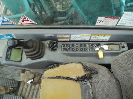 SK200-6ES # YN10-39881 8265ชั่วโมง รถปี2006 มีลายเจาะ เก่าญี่ปุ่น