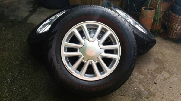 ล้อขอบ 16 พร้อมยางป้ายแดงปี 15 ชุดล่ะ 15,800