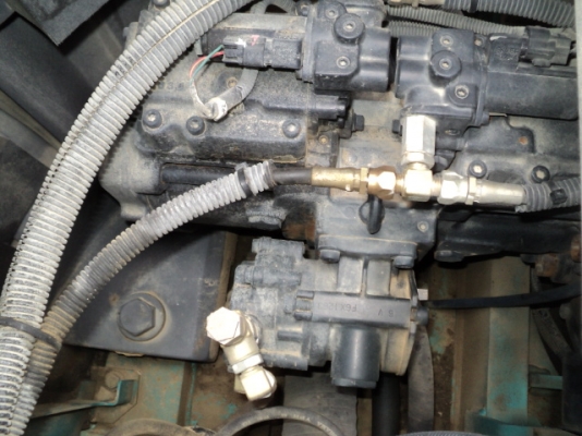 SK135SR-1ES # YY04-08427 5606ชั่วโมง รถปี2006 เก่าญี่ปุ่น