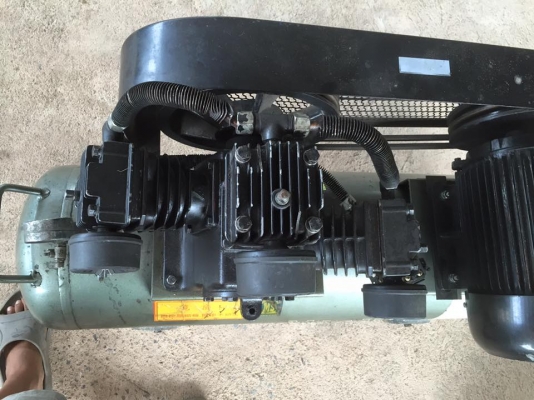 ปั๊มลม ฟูเช็ง ถัง 100 ลิตร มอเตอร์ 3 เฟส 3 สูบ