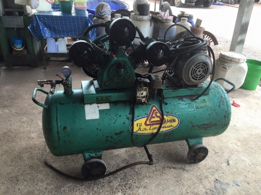 ปั๊มลม ฟูเช็ง ถัง 300 ลิตร 5 แรง 3 เฟส 3 สูบ พร้อมลุยงานหนัก