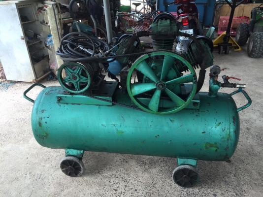 ปั๊มลม ฟูเช็ง ถัง 300 ลิตร 5 แรง 3 เฟส 3 สูบ พร้อมลุยงานหนัก