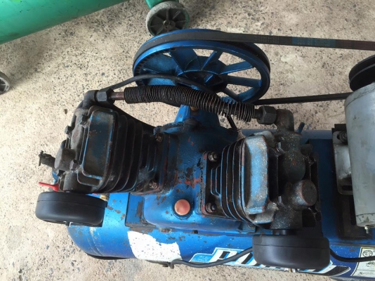 ขายปั๊มลม พูม่า 2 สูบ 1 แรง 2 เฟส ถัง 92 ลิตร