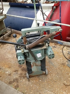 มาอีกตัวครับ เครื่อตัดไม้ ผ่าไม้ บากไม้ สำหรับหัวเสา หรืองานอื่น อเนกประสงค์ ไฟ 110v เก่าญี่ปุ่น