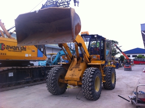 นำเข้าเครื่องจักรกลหนักมือ 2 จากต่างประเทศ Tel.098-858-5524 สามภพ ครับ